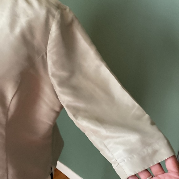 Womens button front front blazer, size 14P - Picture 4 of 7